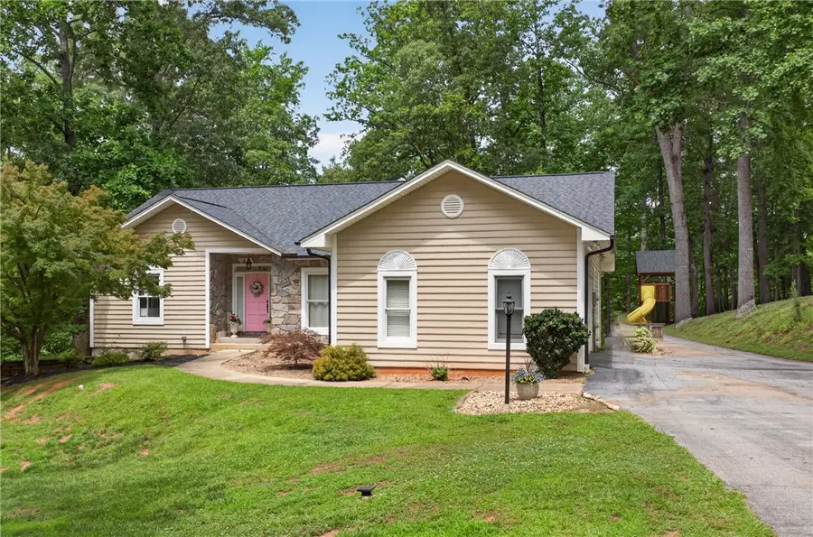 136 Loran Pointe Circle, Seneca, SC 29672 - #2