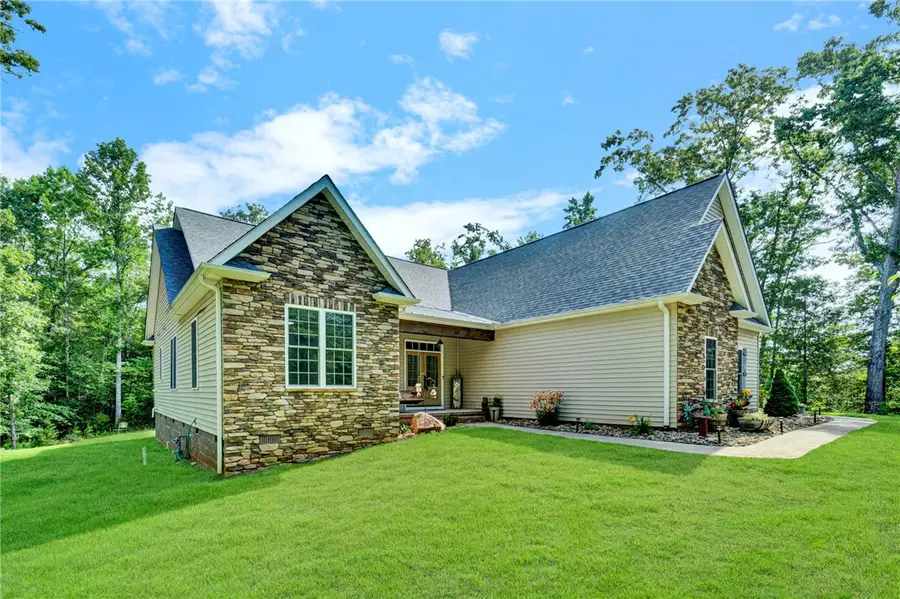 547 Lawrence Bridge Road, Seneca, SC 29672 - #3