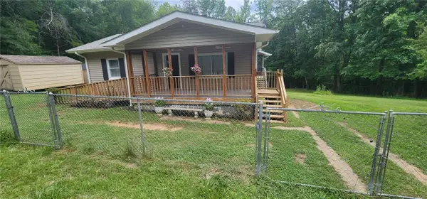 520 Chestnut Ridge Road, Marietta, SC 29661