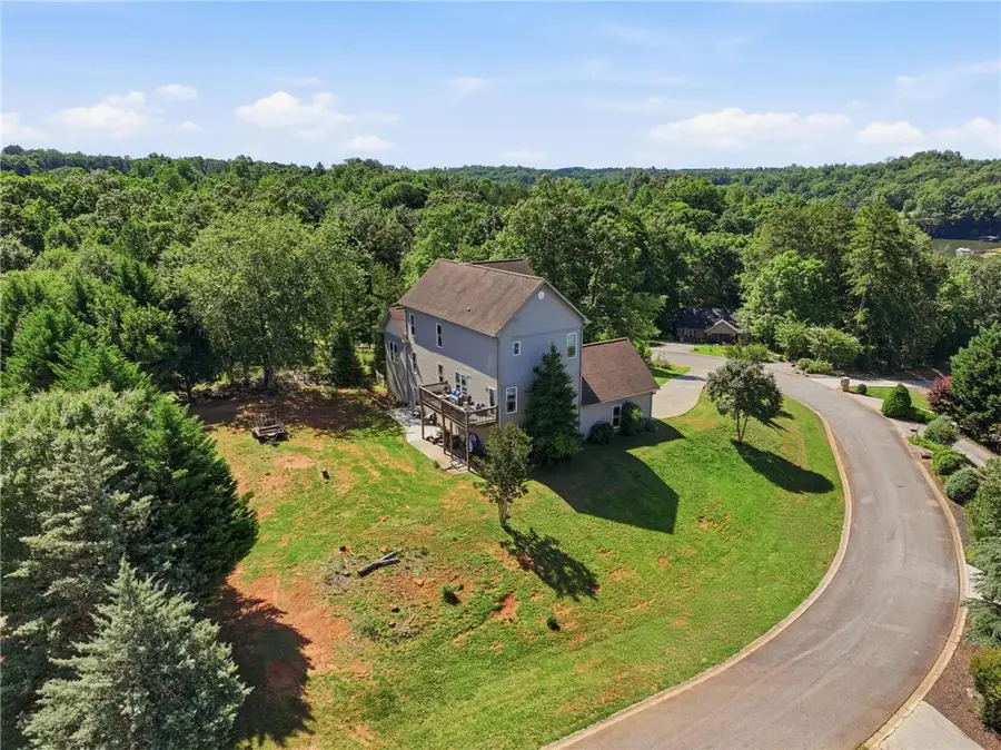 142 W Waters Edge Lane, West Union, SC 29696 - #3