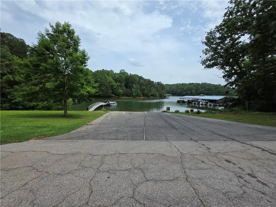 116 Oconee Avenue, Westminster, SC 29693 - #3