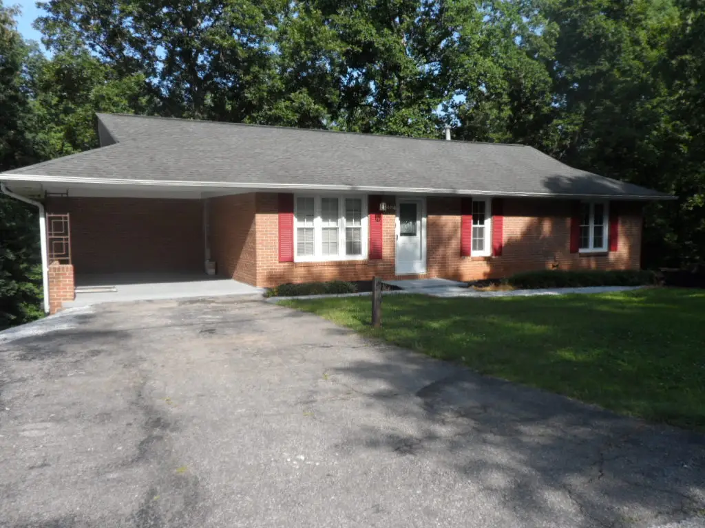 2011 Forest Drive, Seneca, SC 29672 - #1