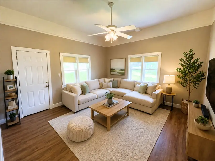 115 E Beattie Street, Liberty, SC 29657 - #2