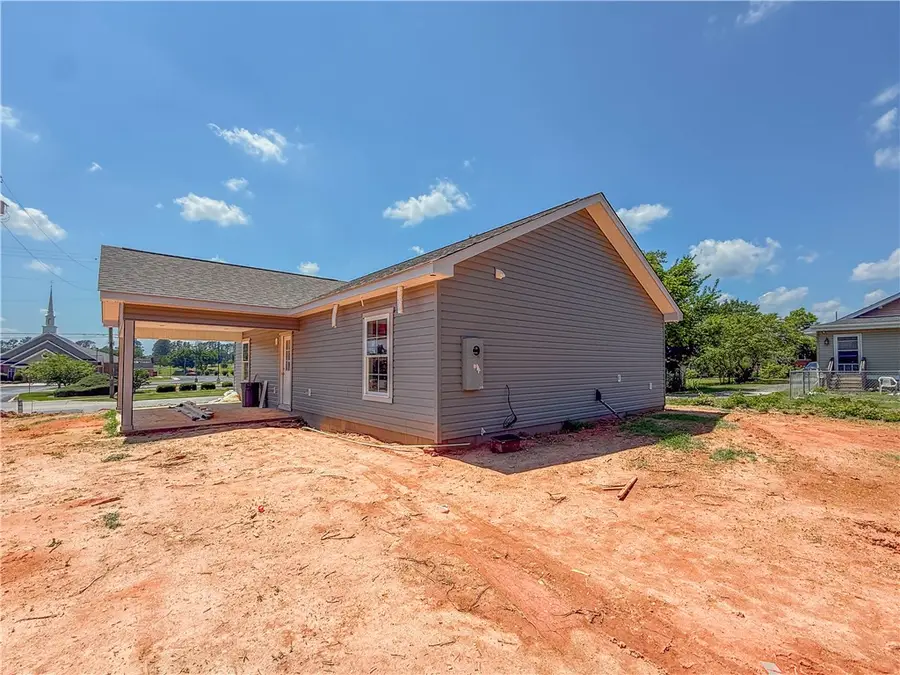505 S Oak Street, Seneca, SC 29678 - #2
