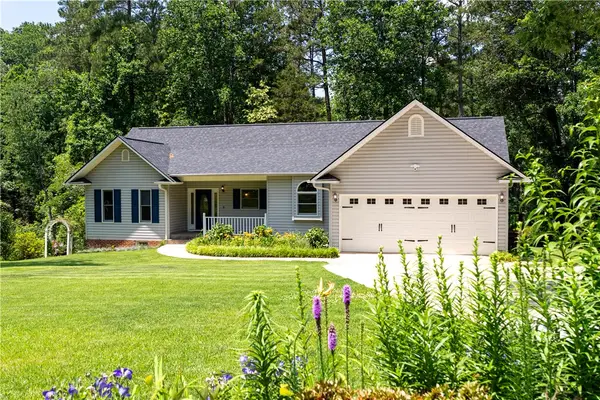 113 Cane Creek Harbor Road, Seneca, SC 29672