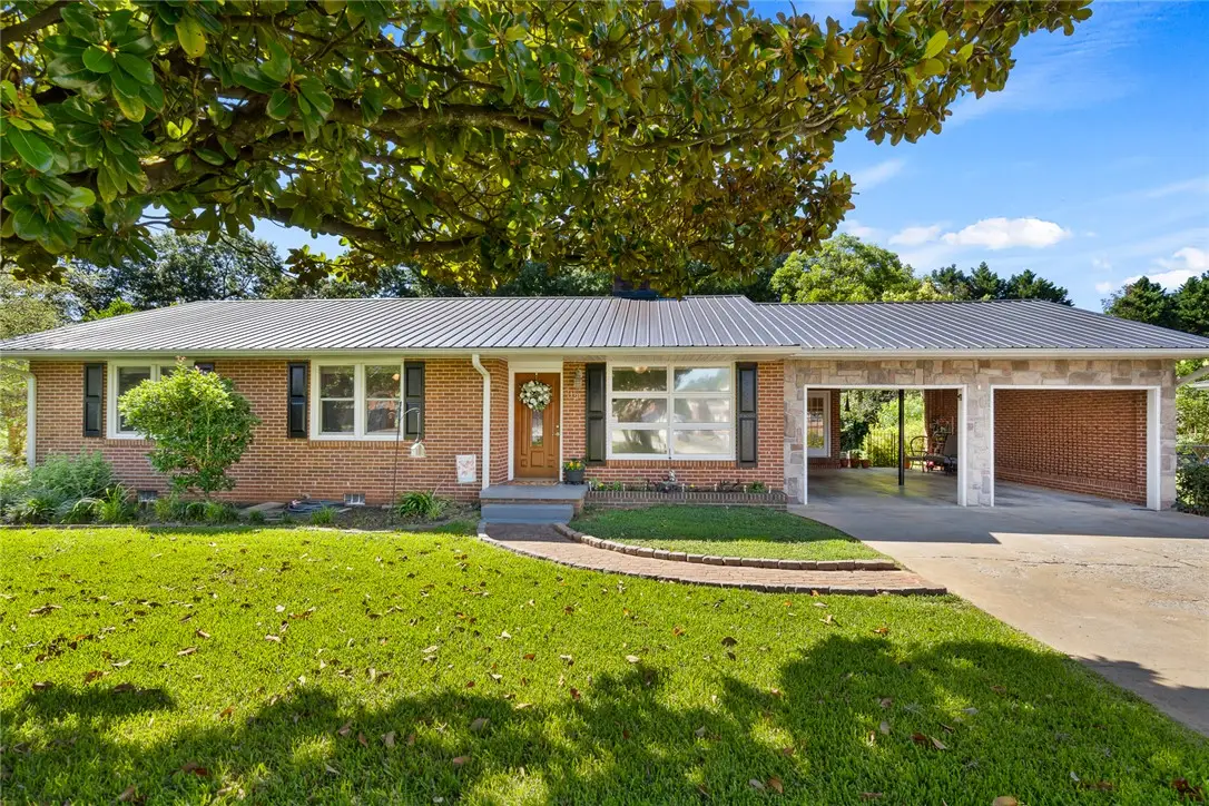 512 E Fredericks Street, Anderson, SC 29621 - #1