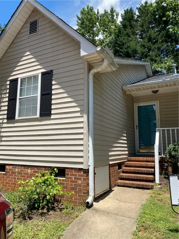 406 North Pointe Creek, Anderson, SC 29625