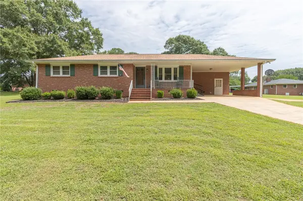 1020 Bern Circle, Anderson, SC 29626