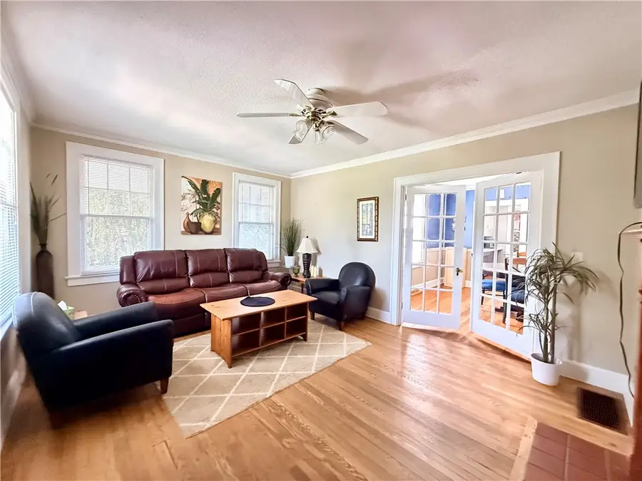 205 E South 5th Street, Seneca, SC 29678 - #3