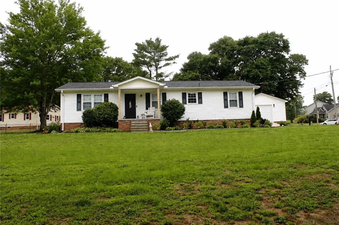 100 Meadowood Drive, Easley, SC 29640 - #1