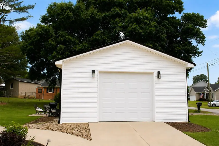 100 Meadowood Drive, Easley, SC 29640 - #3