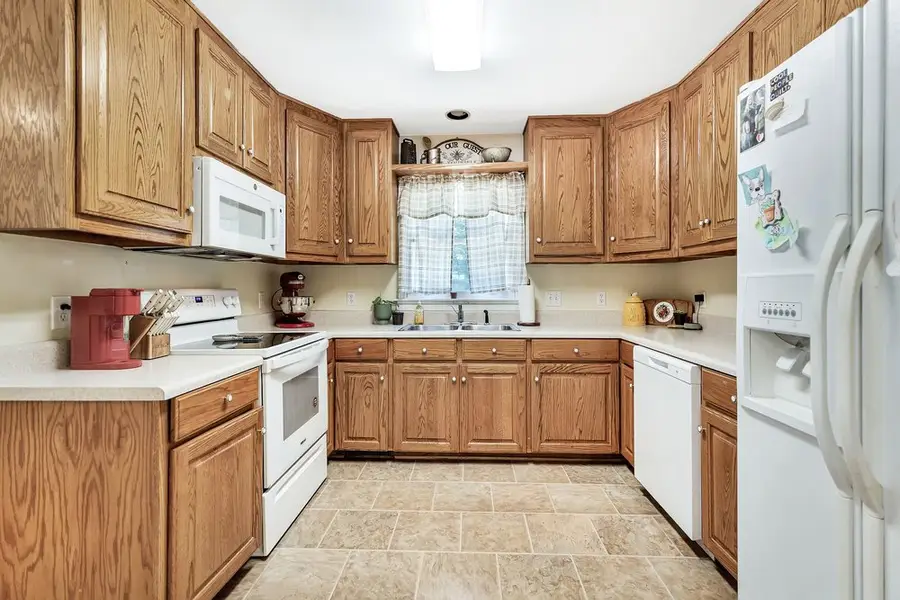 102 Stonewall Court, Seneca, SC 29678 - #3