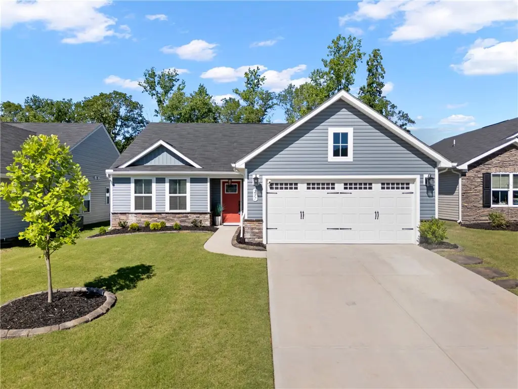 237 Southwell Street, Woodruff, SC 29388 - #1