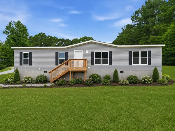104 Tomahawk Drive, Easley, SC 29640