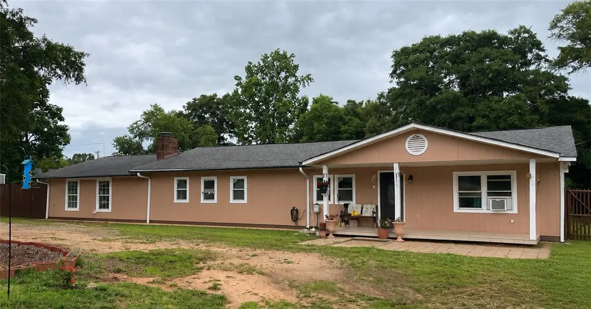 300 Baldwin Street, Honea Path, SC 29654 - #1