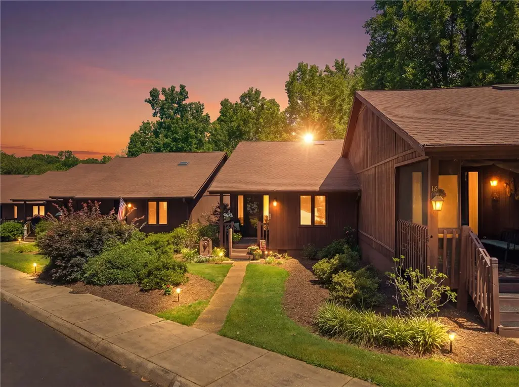 15 Creekside Way, Greenville, SC 29609 - #1
