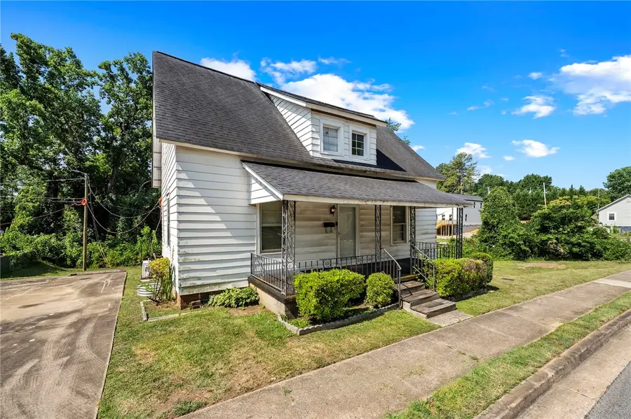 425 Pennsylvania Avenue, Greer, SC 29650 - #2