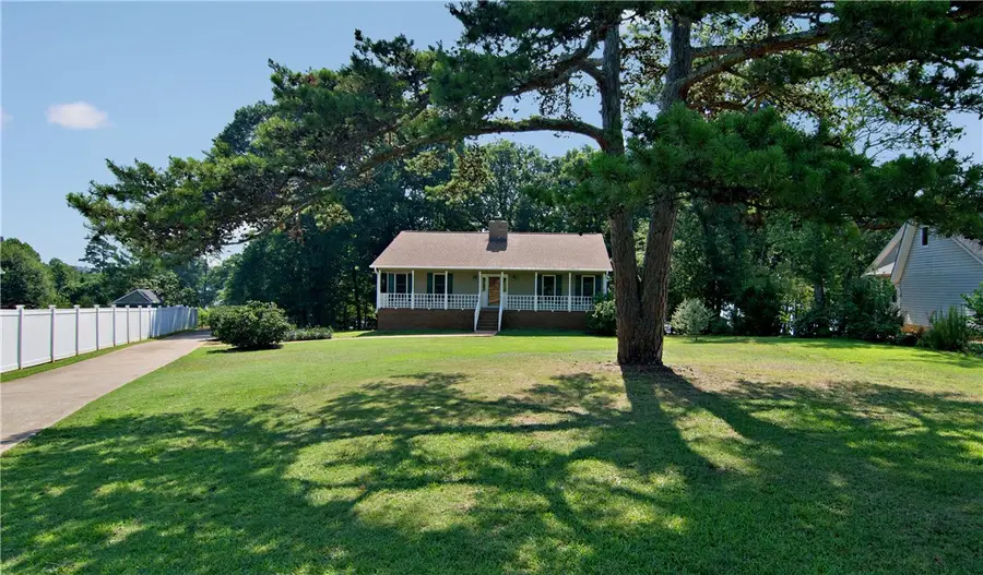 108 N Windy Point, Townville, SC 29689 - #2