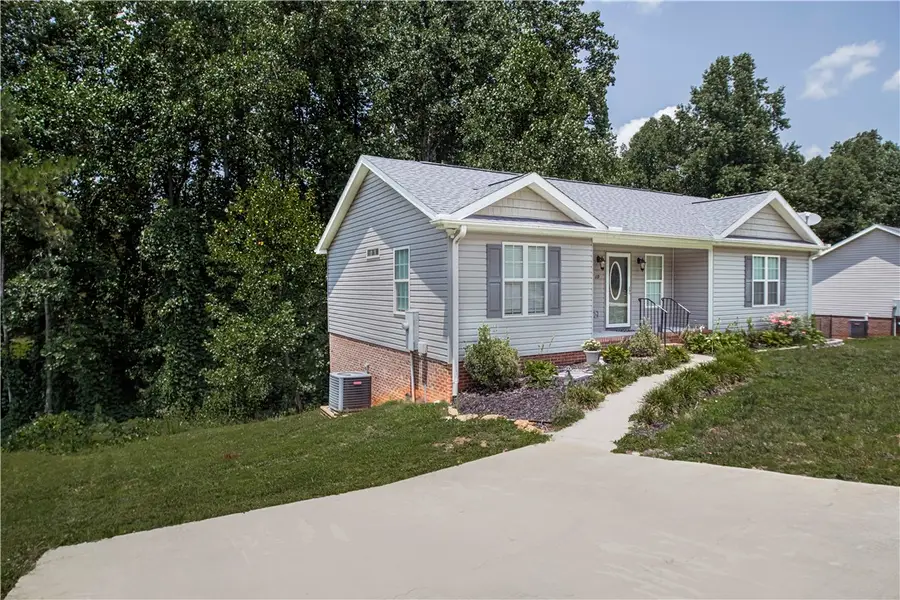 119 Nicholas Court, Easley, SC 29640 - #3