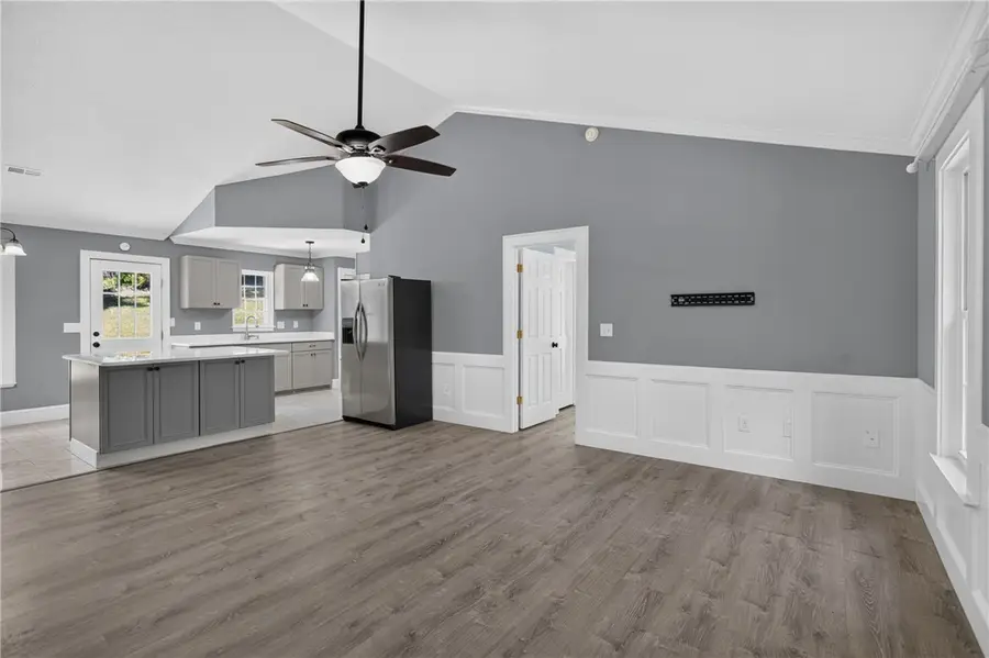 420 Sherwood Drive, Seneca, SC 29678 - #2