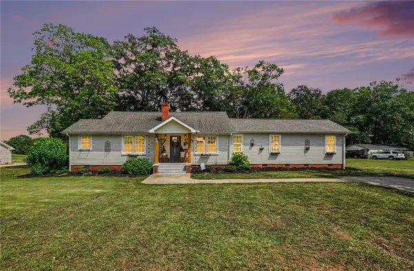 44 Wofford Road, Taylors, SC 29687