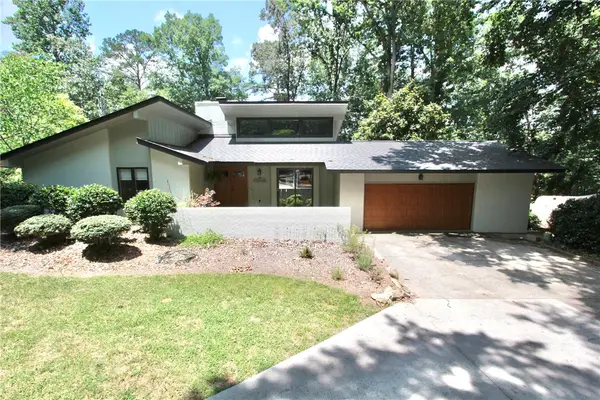 121 Circle Drive, Townville, SC 29689