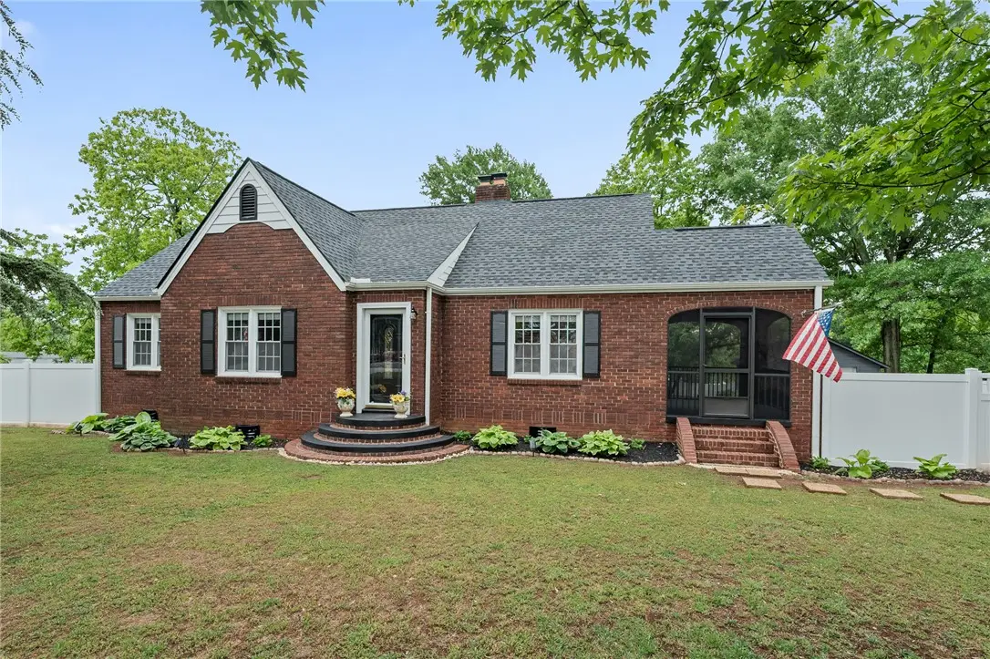 709 W Main Street, Pickens, SC 29671 - #1