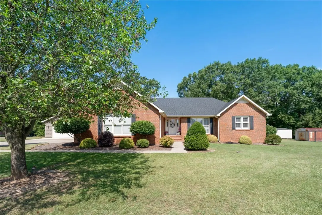 1 Oakridge Court, Anderson, SC 29621 - #1