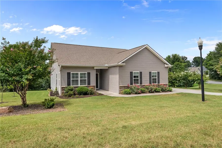 201 Ashwood Lane, Anderson, SC 29625 - #2