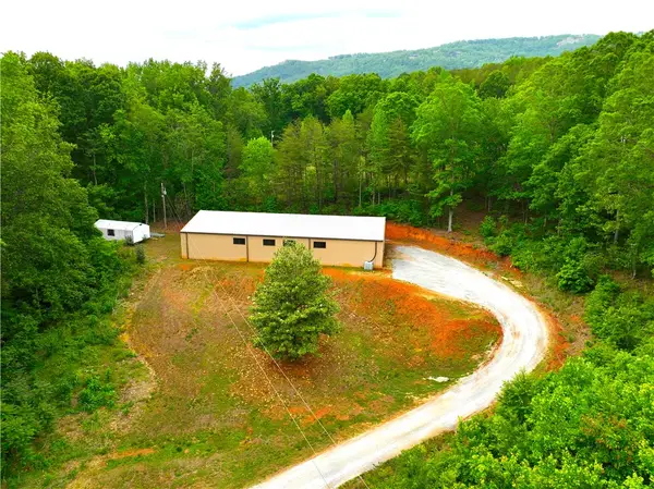 993 Barton Road, Landrum, SC 29356