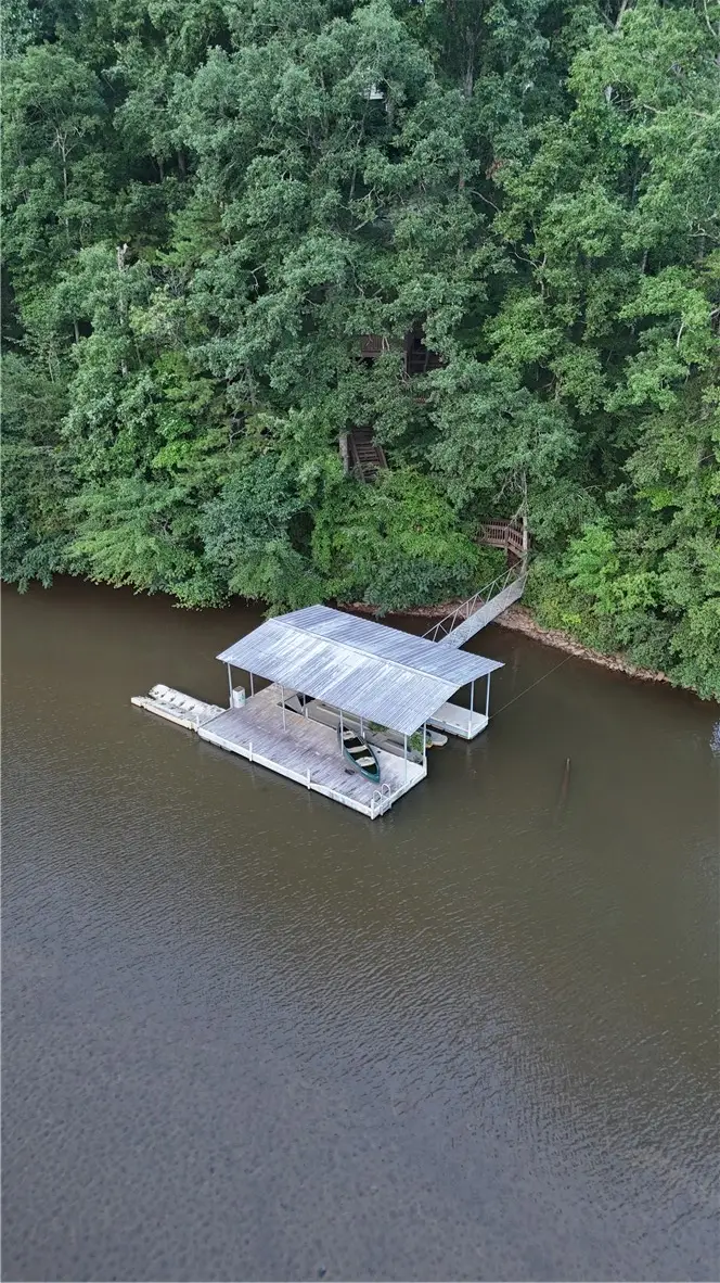 147 W Waters Edge Lane, West Union, SC 29696 - #2