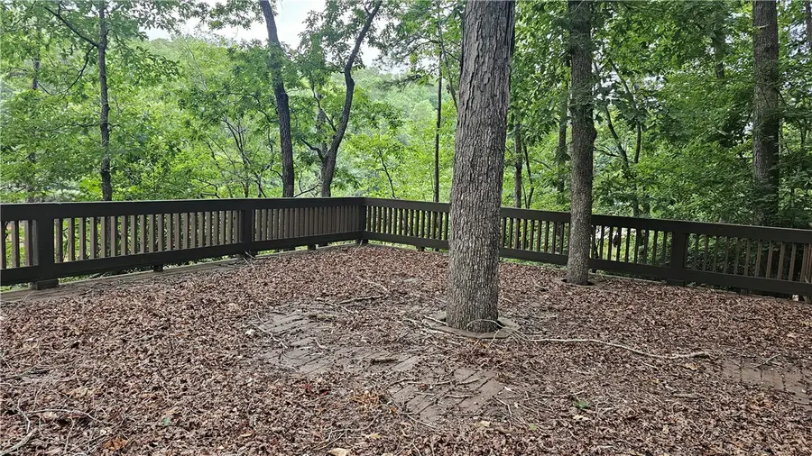 147 W Waters Edge Lane, West Union, SC 29696 - #3