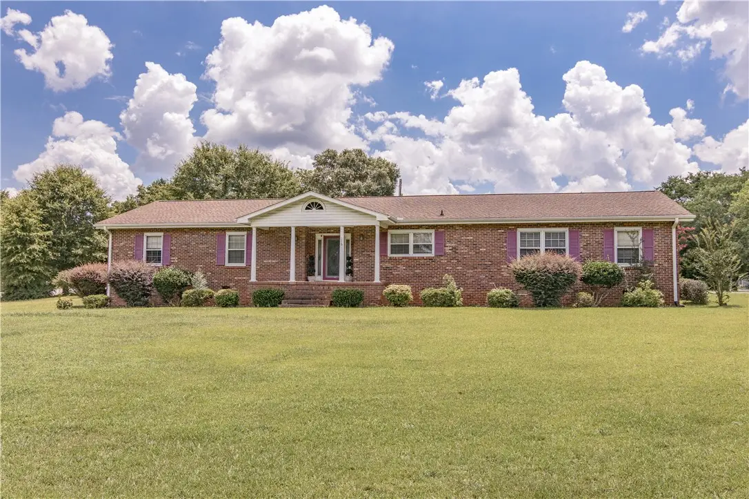216 Skyland Drive, Belton, SC 29627 - #1