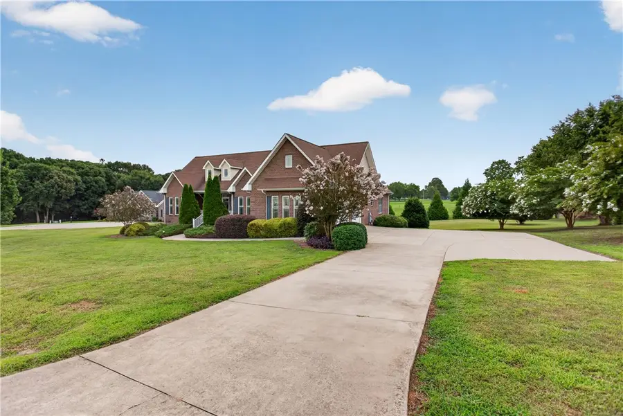 200 Willow Ridge Road, Westminster, SC 29693 - #3