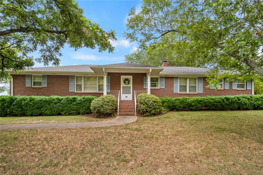 223 Lakewood Lane, Anderson, SC 29625 - #2
