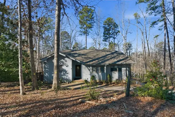 48 Commodore Drive, Salem, SC 29676