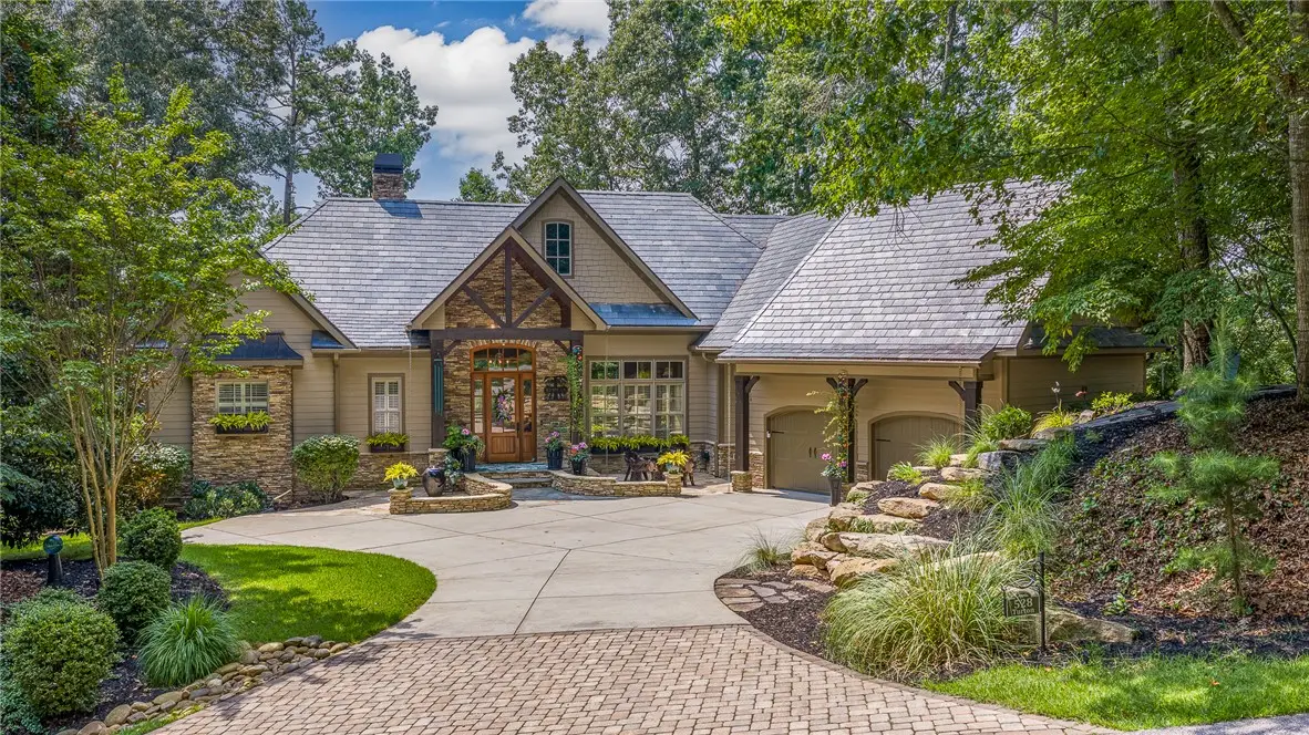 528 South Point Boulevard, Sunset, SC 29685 - #1