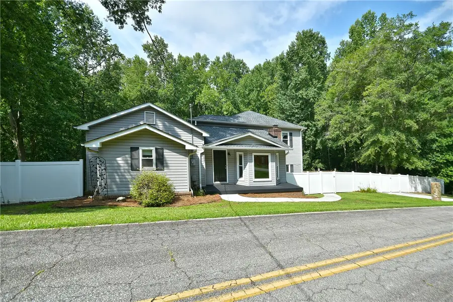 197 Deer Creek Road, Easley, SC 29640 - #2
