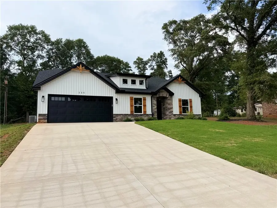 135 Westwood Circle, Anderson, SC 29621 - #2