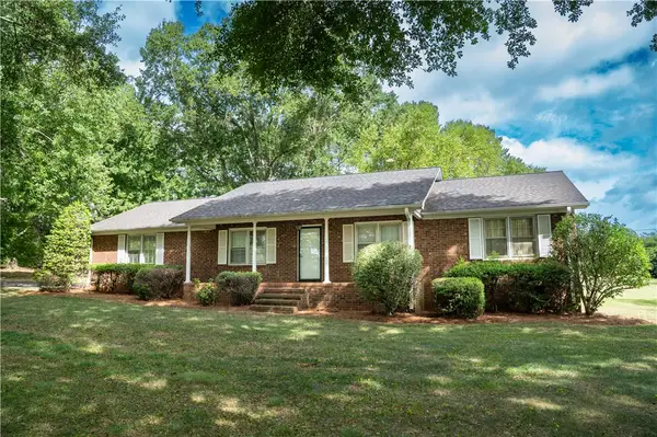 551 Riveroak Road, Inman, SC 29349