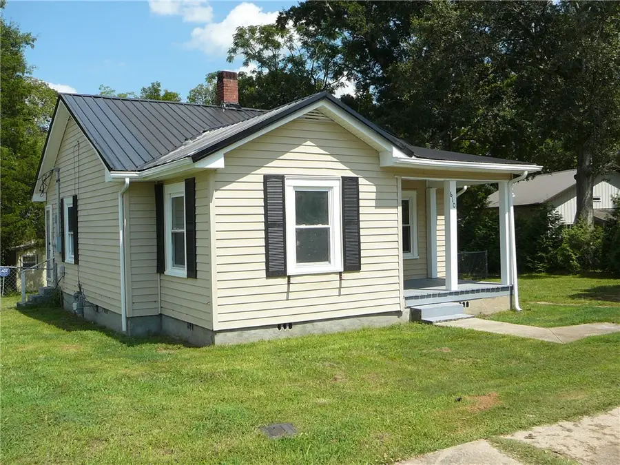 610 Heyward Avenue, Honea Path, SC 29654 - #2