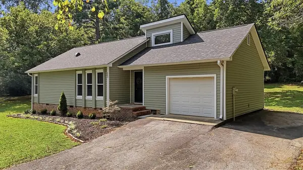 283 Issaqueena Drive, Central, SC 29630