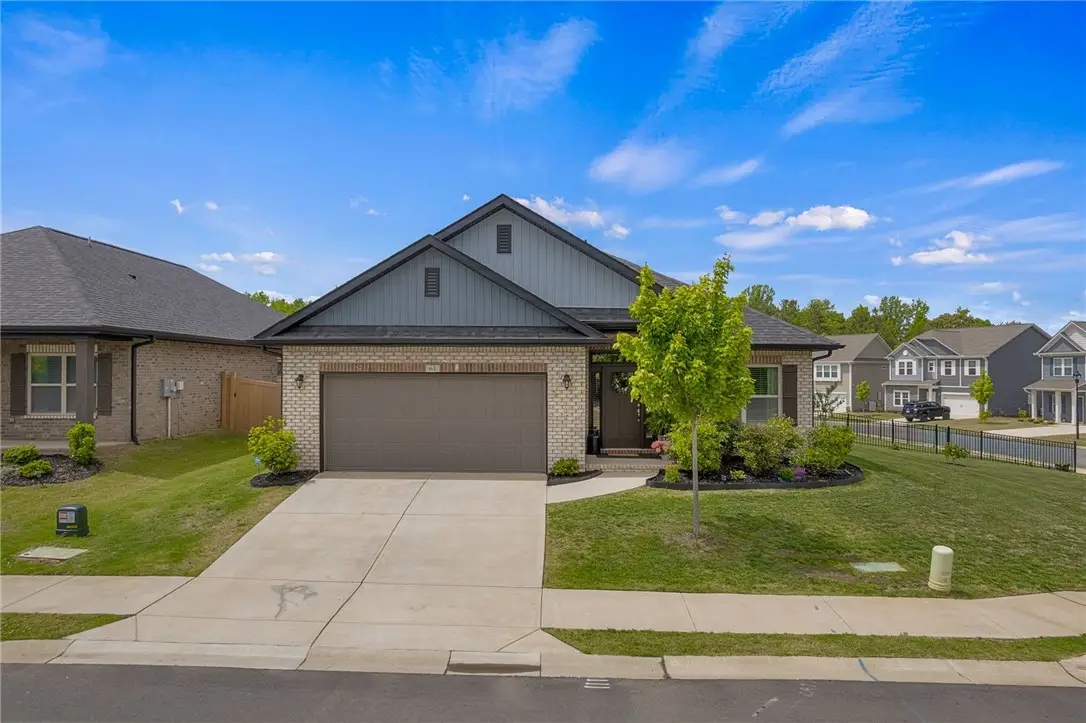 61 Woodcross Drive, Simpsonville, SC 29681 - #1