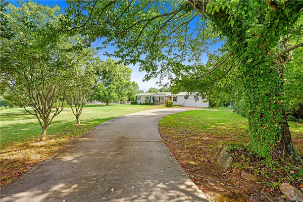 311 Holly Branch Road, Westminster, SC 29693