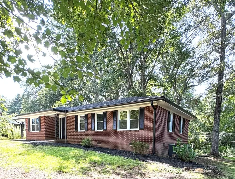 117 Anderson Avenue, Westminster, SC 29693 - #3
