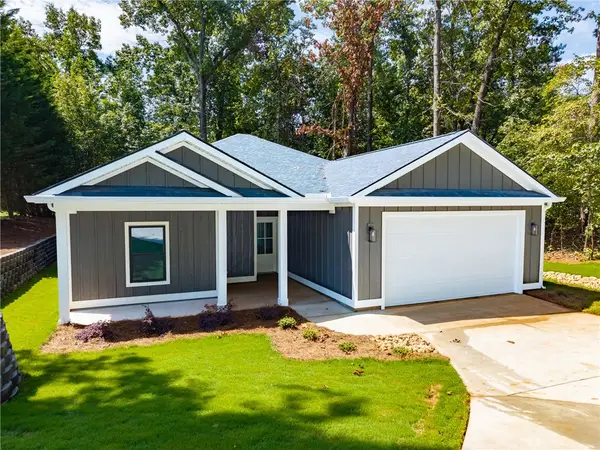 203 Palmer Lane, Westminster, SC 29693