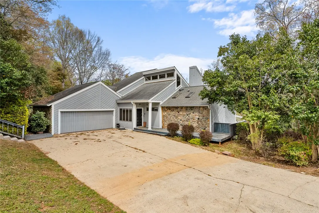 1493 Iroquois Drive, Seneca, SC 29672 - #1
