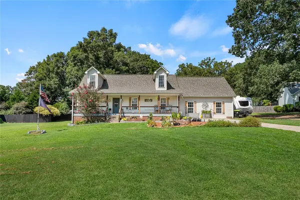 7 Wooded Glenn Court, Pelzer, SC 29669