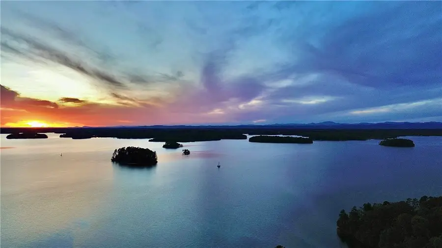 305 Wynswept Point, Seneca, SC 29672 - #2
