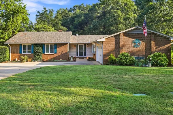 203 Knoxwood Court, Anderson, SC 29621